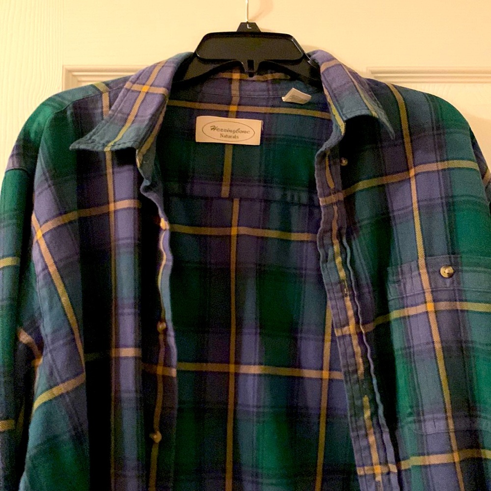 Herringbone Naturals men size L, flannel button down shirt.  Green/gold stripes